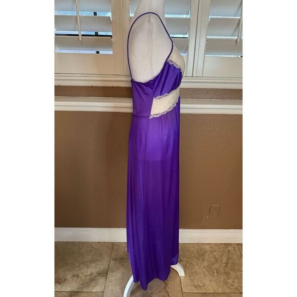 Vintage Size S Lace Trim Floor Length Lingerie Nightgown Royal Purple Romantic - Picture 3 of 8